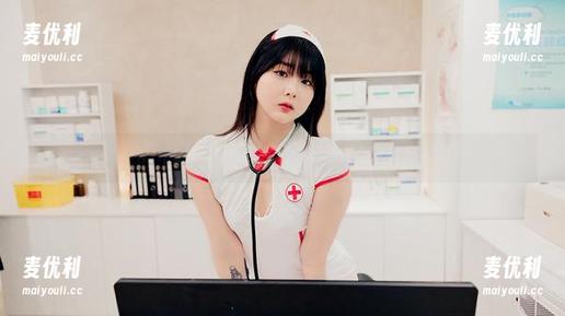 跟着Jang Joo(장주)盘腿坐下，最新裤里丝图集让每一寸都透着故事。-麦优利